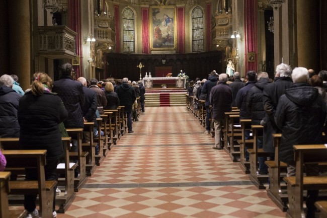 processione falò piazza 2015 foto ap (1)