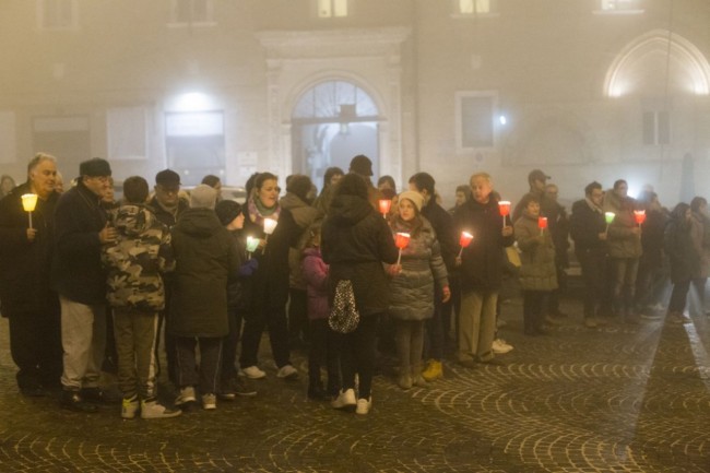 processione falò piazza 2015 foto ap (10)