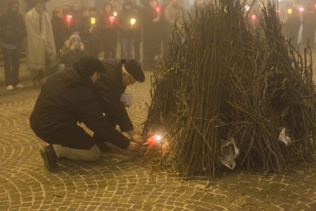 processione falò piazza 2015 foto ap (12)