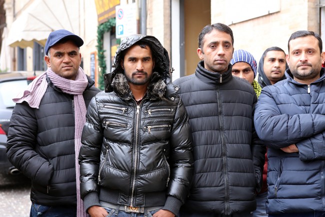 protesta pakistani piazza macerata_foto LB (5)