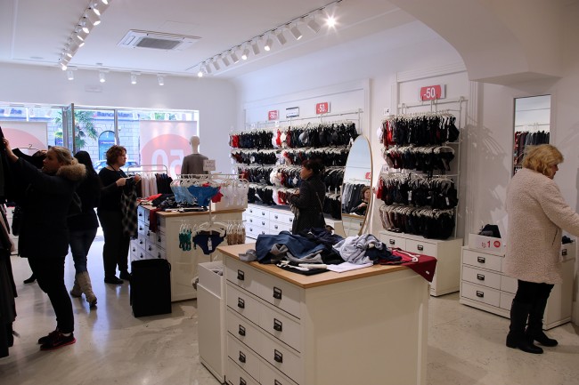 Saldi Intimissimi Civitanova_Foto LB (2)