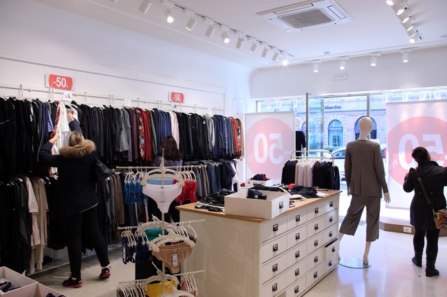 Saldi Intimissimi Civitanova_Foto LB (3)