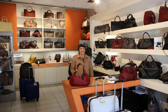 Saldi Mario D'Annunzio pelletteria_Foto LB
