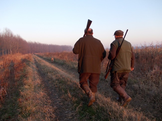 a-caccia-coi-cacciatori_1.jpg_650-650x487