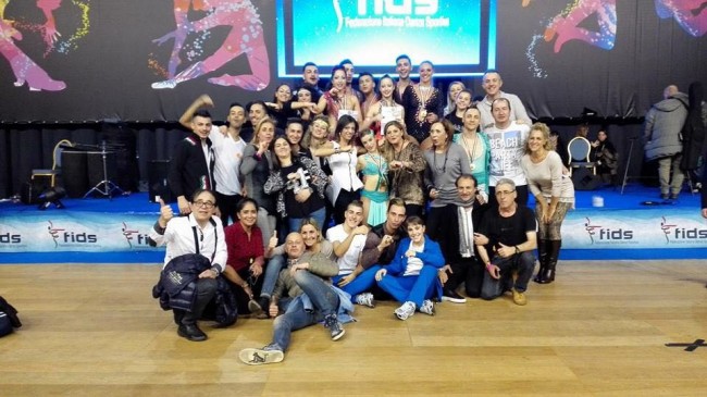 atleti tecnici e sostenitori della gia man dance