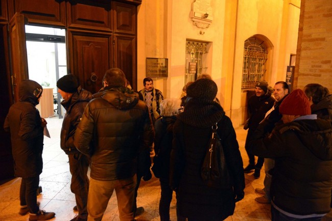 no crem protestano sotto al comune (6)
