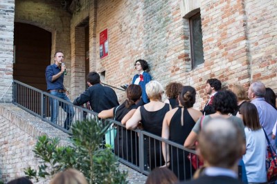Il vernissage di Biunivoco durante il festival di Biumor ad agosto