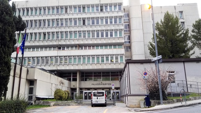 tribunale