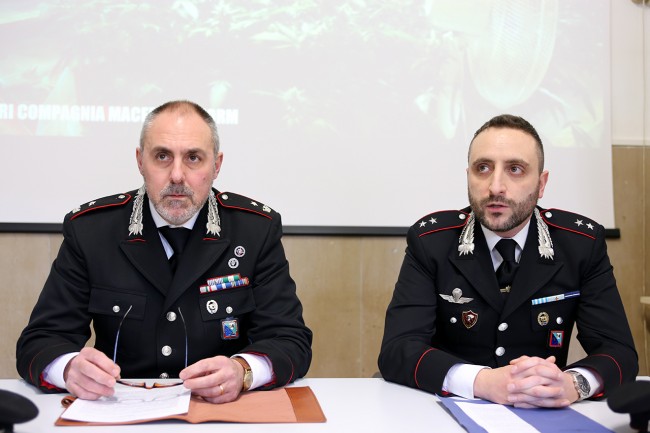 Oggi pomeriggio i carabinieri hanno tenuto una conferenza stampa sull'operazione (segue servizio completo) 