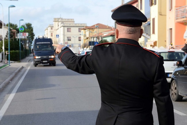 allarme bomba statale - porto potenza picena (1)