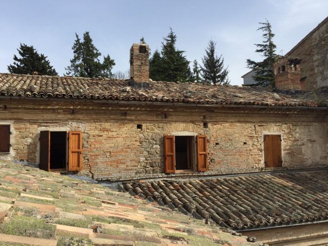 La parte di tetto a rischio crollo