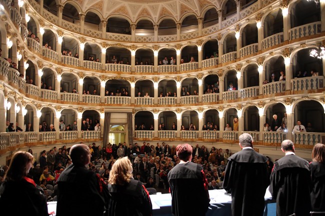 Laurea infermieri Teatro Lauro Rossi Macerata_Foto LB (13)