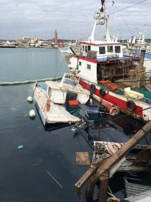 Il peschereccio sott'acqua