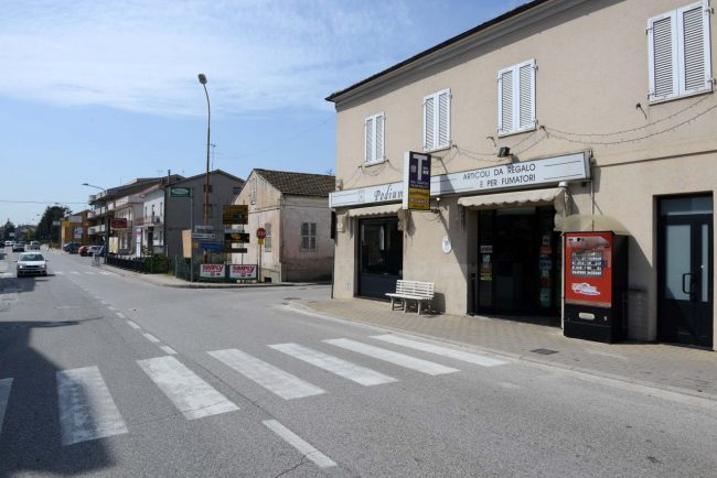 furto tabaccheria podium - montecosaro (6)