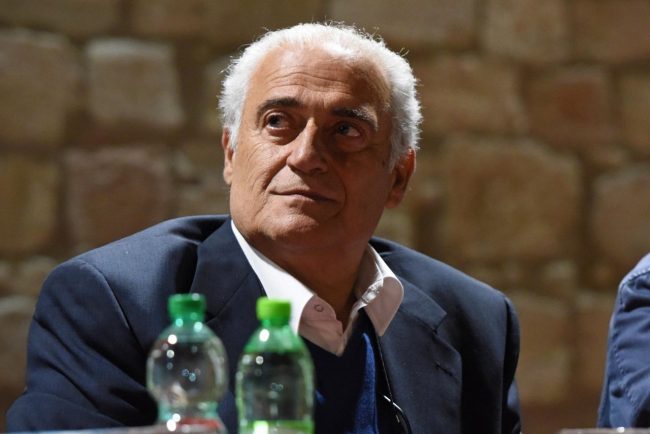 dibattito-candidati-roberto-mozzicafreddo-porto-recanati-14-650x434
