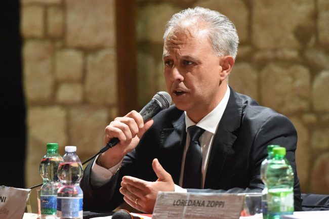 dibattito-candidati-sauro-pigini-porto-recanati-3-650x433