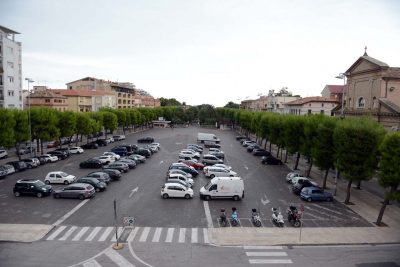 piazza-xx-settembre-civitanova-foto-darchivio-2-400x267