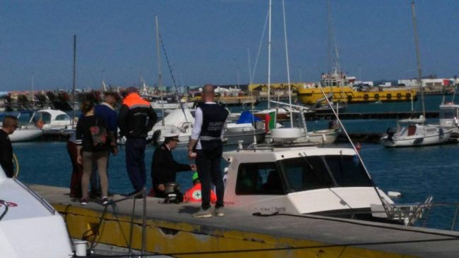 soccorsi porto civitanova ambulanza 2