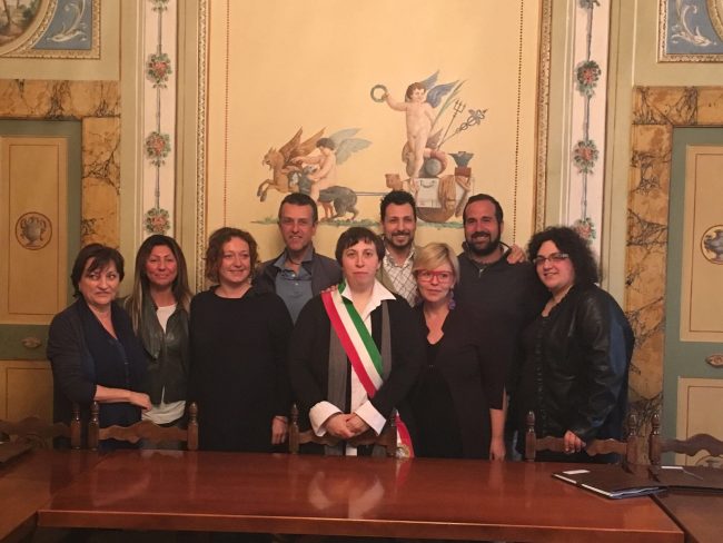 insediamento-sindaco-bolognola-gentili-cristina-10-650x488