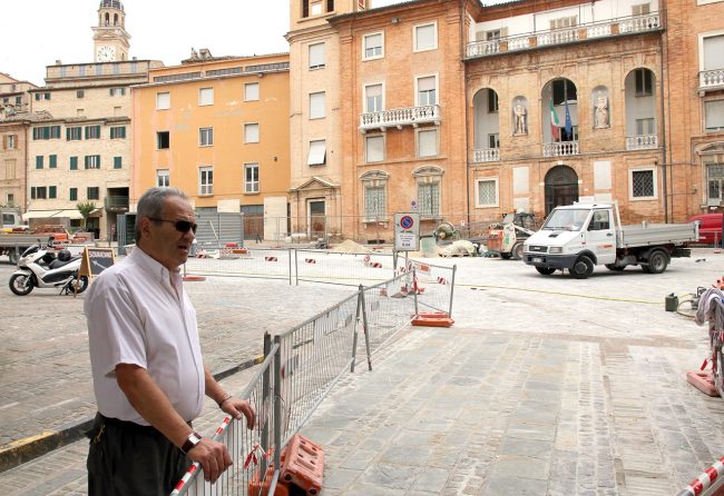 lavori piazza mazzini_Foto LB (1)