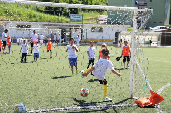 manifestazione potenza picena calcio bambini foto ap (4)