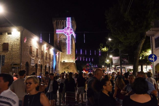 notte-rosa-porto-recanati-5-650x434