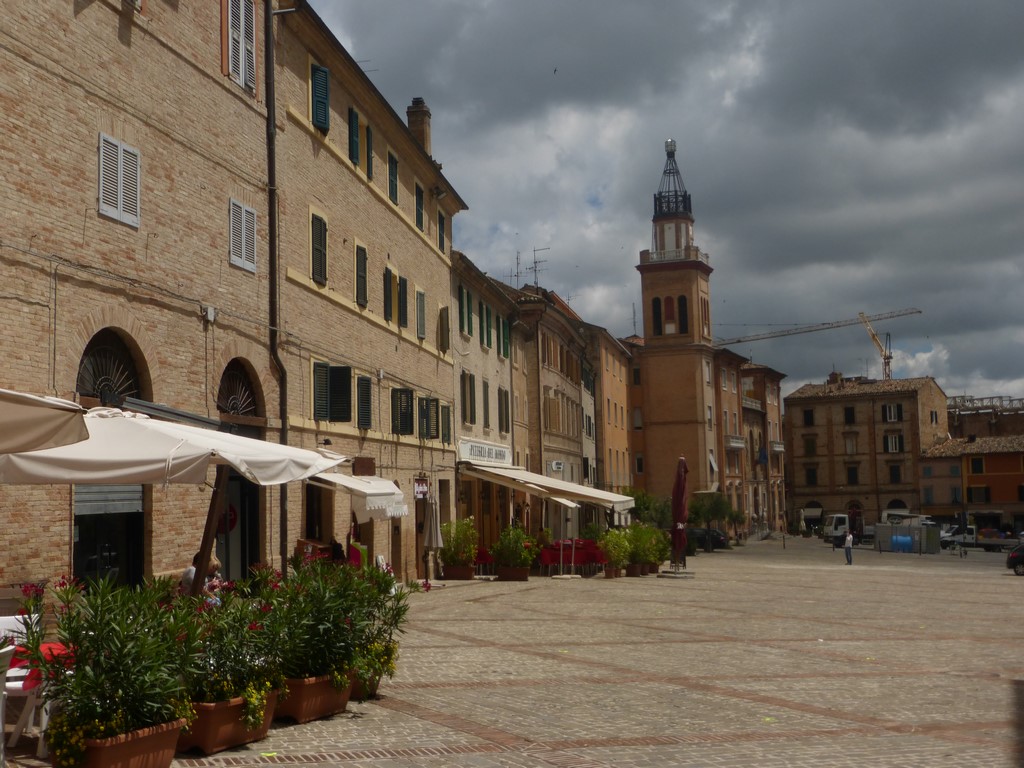 piazza mazzini riapre macerata (7)