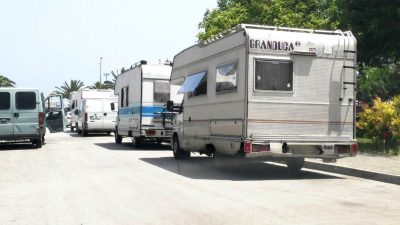 rom-nomadi-via-cavour-zingari-civitanova