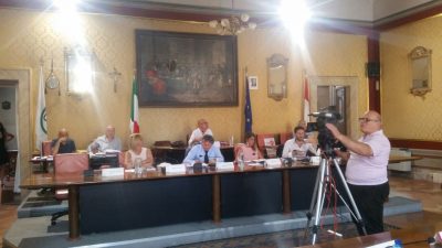 consiglio_comunale_tolentino_votazioni_pio_colosi-3-400x225
