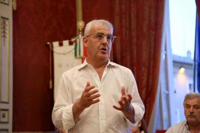 incontro sindaco con commercianti e residenti per pedonalizzazione parksì carancini foto ap (4)