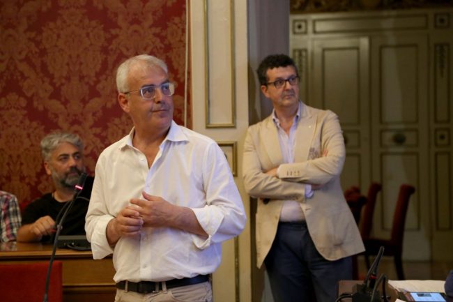incontro sindaco con commercianti e residenti per pedonalizzazione parksì carancini micozzi foto ap (8)