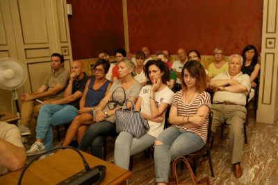 incontro sindaco con commercianti e residenti per pedonalizzazione parksì foto ap (6)