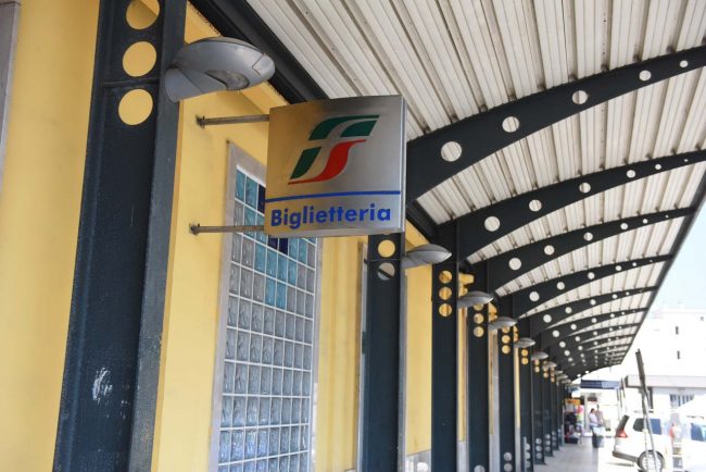 nuovi-bagni-in-stazione-biglietteria-civitanova-9-650x434