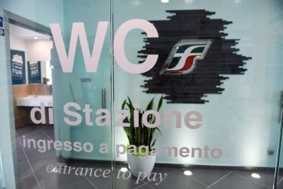 nuovi bagni in stazione wc - civitanova (6)