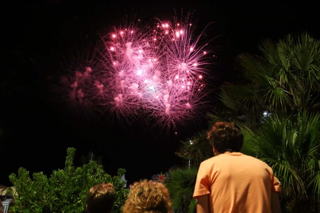 ferragosto fuochi d'artificio porto recanati 2016 foto ap (10)