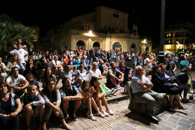 ferragosto fuochi d'artificio porto recanati 2016 foto ap (12)