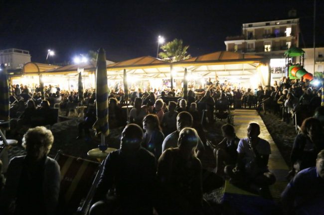 ferragosto fuochi d'artificio porto recanati 2016 foto ap (3)