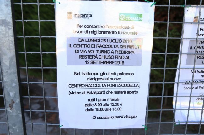 isola ecologica chiusa a piediripa foto ap (4)