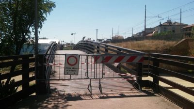 Il ponte sbarrato