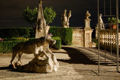 00003Villa-Bonaccorsi-Il-Grappolo-doro-400x266