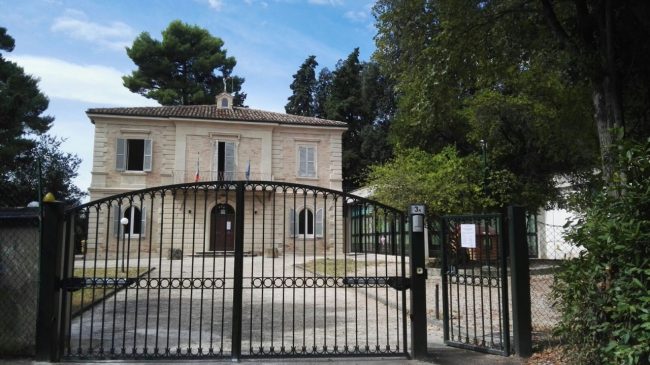 furto-asilo-villa-serra-macerata-3