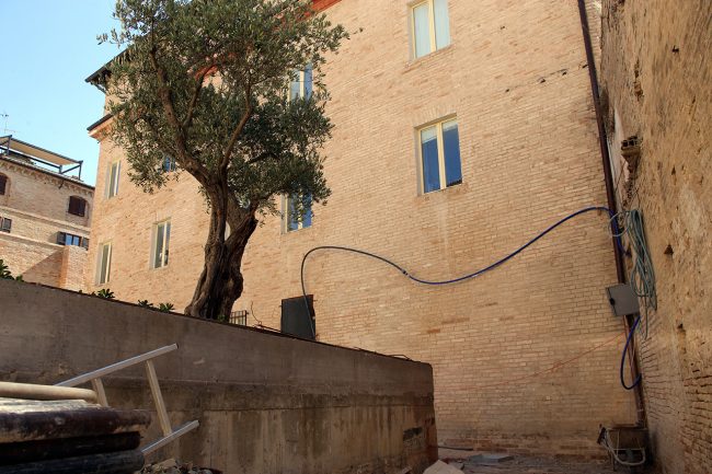 cortile-ex-carceri-unimc_foto-lb-5