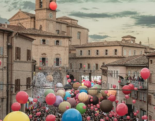 monte-san-giusto-clown-evidenza