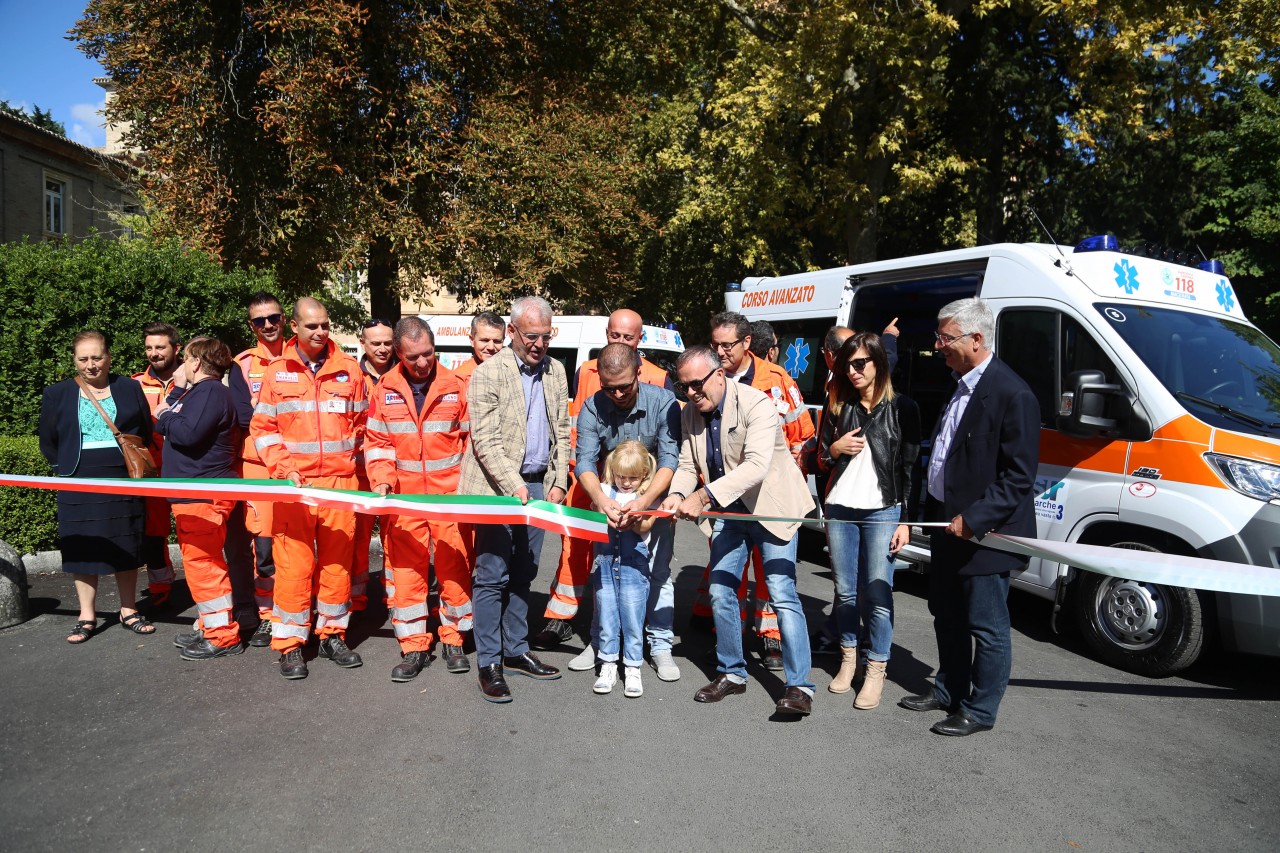 nuove-ambulanze-118-area-vasta-3-macerata-foto-ap-3