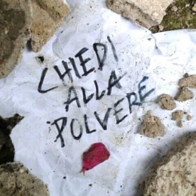 chiedi-alla-polvere-ask-the-dust