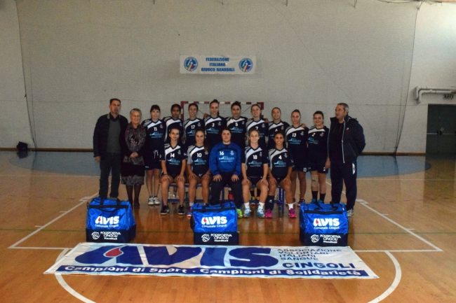 La squadra della seconda divisione femminile di pallamano della Polisportiva Cingoli