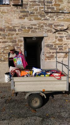 Un anziano costretto a lasciare la propria casa