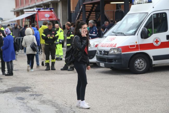camerino-andrea-petinari-terremoto-26-ottobre-sfollati-centro-contram-7