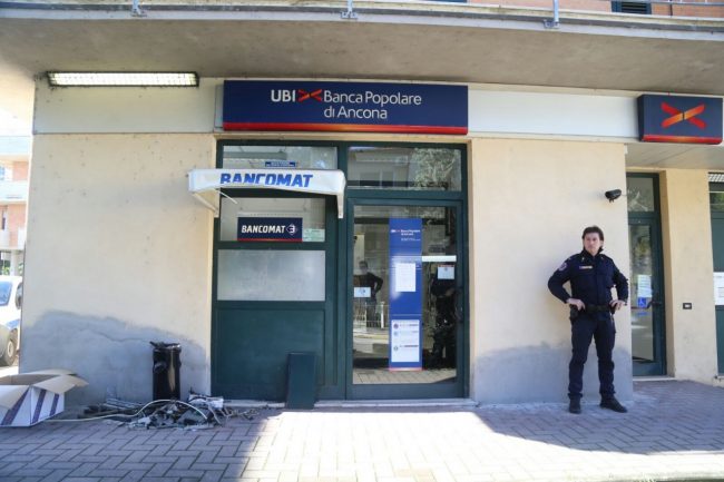 colpo_bancomat_casette_verdini-11