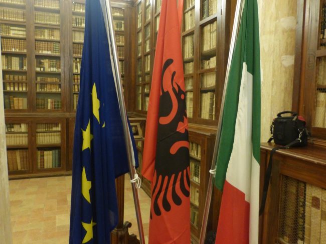inaugurazione-scuola-albanese-macerata-p1080693